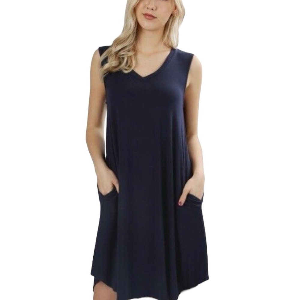 Midi swing dress size X-Large navy blue v-neck side & chest pocket sleeveless